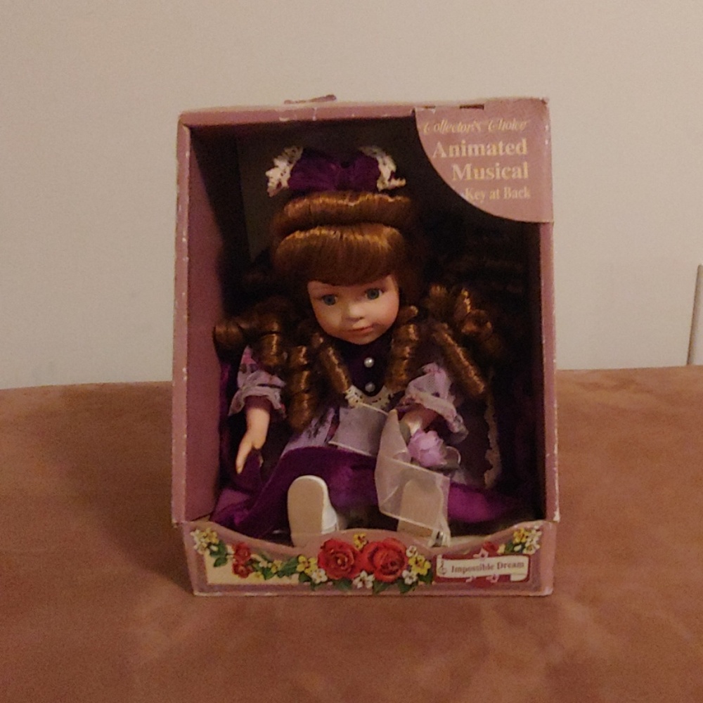 Collector's Choice Musical Doll